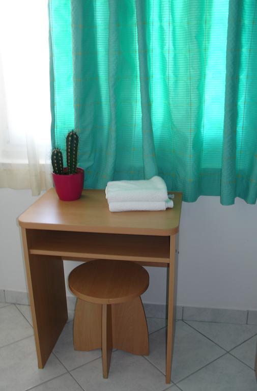 Hostel Amfora Fažana Extérieur photo