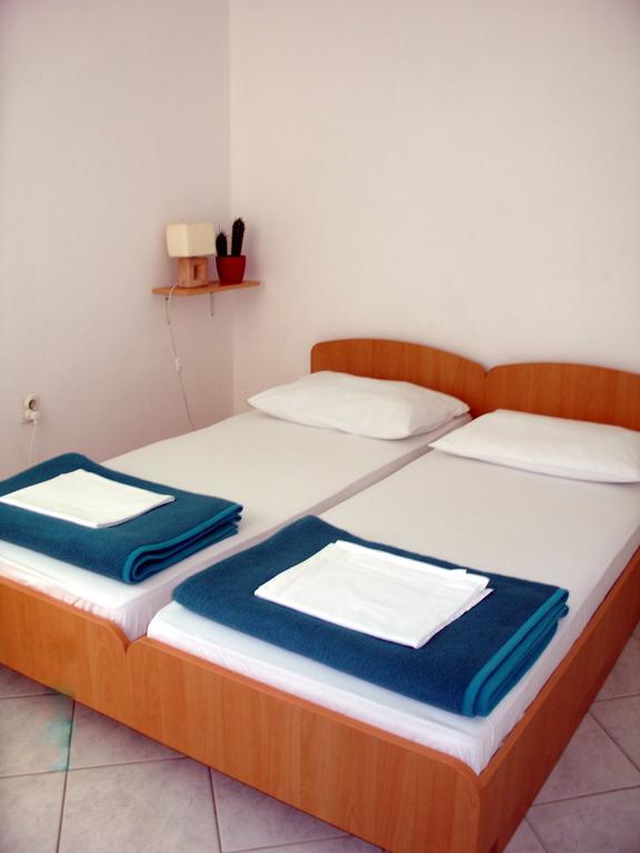 Hostel Amfora Fažana Extérieur photo