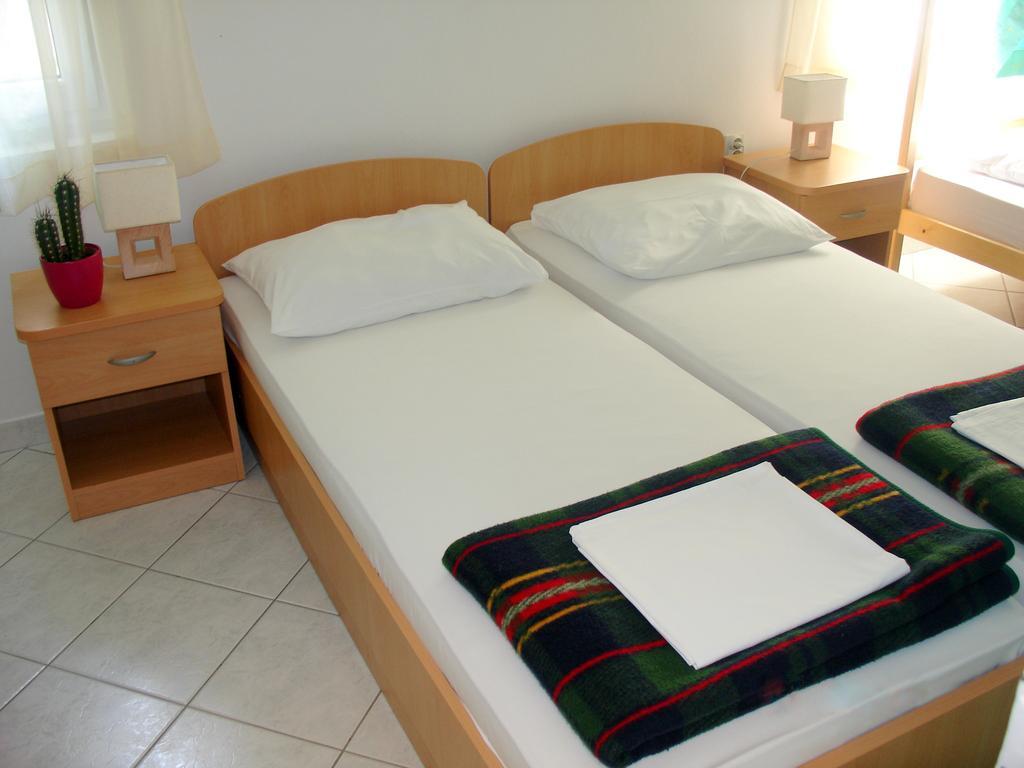 Hostel Amfora Fažana Chambre photo