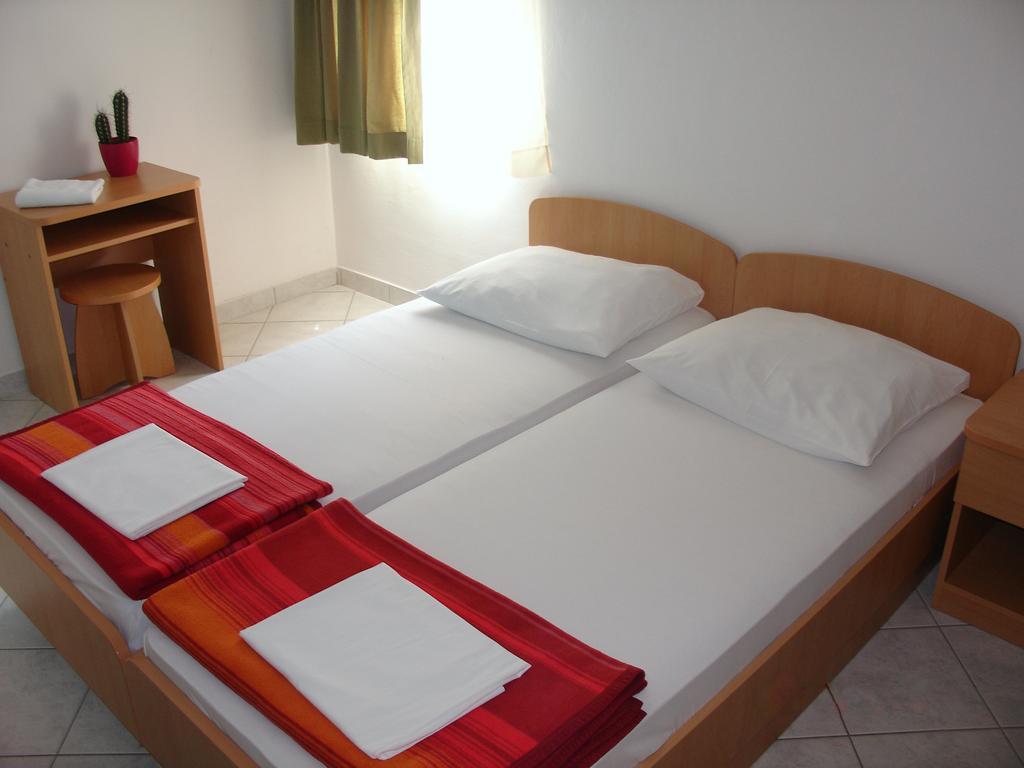 Hostel Amfora Fažana Chambre photo