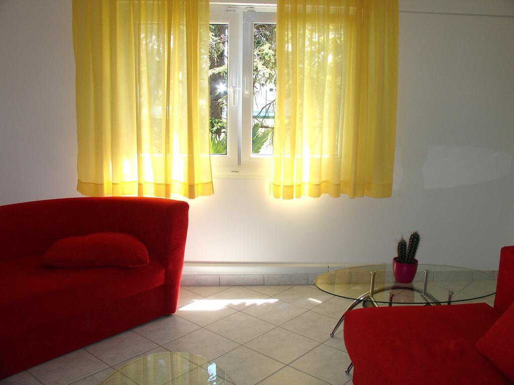 Hostel Amfora Fažana Extérieur photo