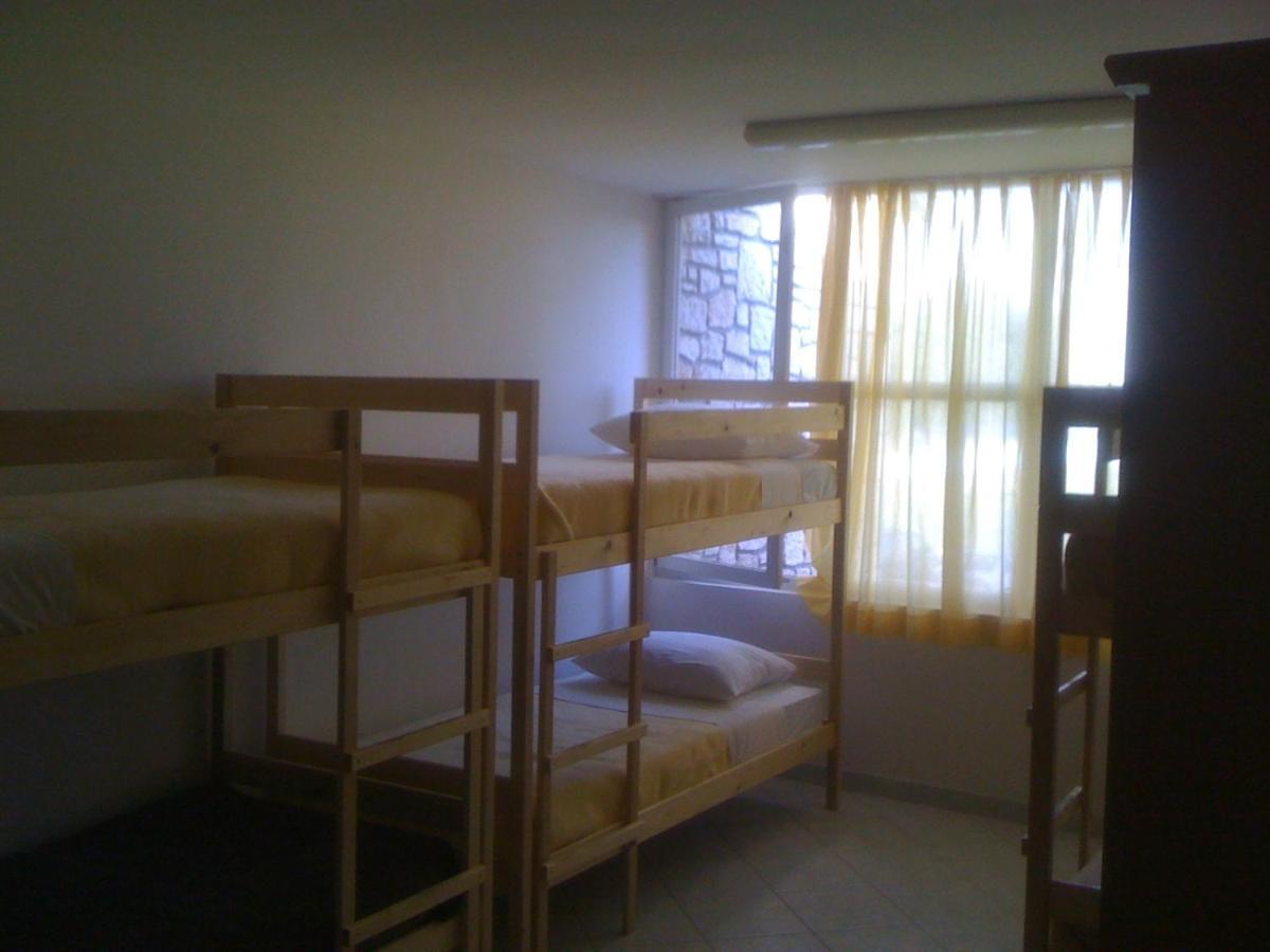Hostel Amfora Fažana Extérieur photo